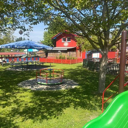 Ferienhaus Spielburg Altotting Bagian luar foto