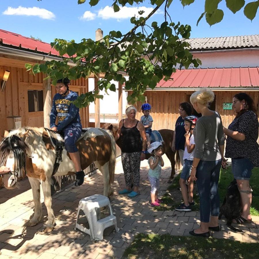 Ferienhaus Spielburg Altotting Bagian luar foto