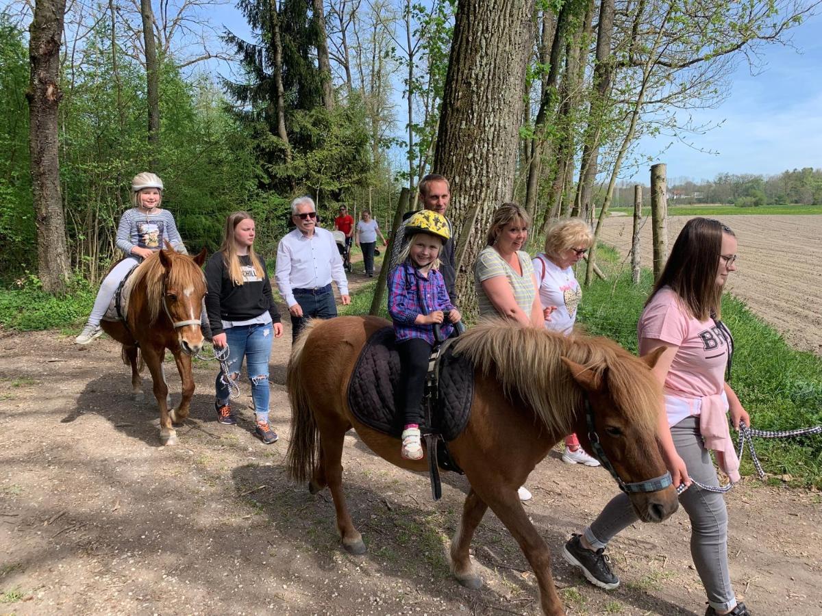 Ferienhaus Spielburg Altotting Bagian luar foto