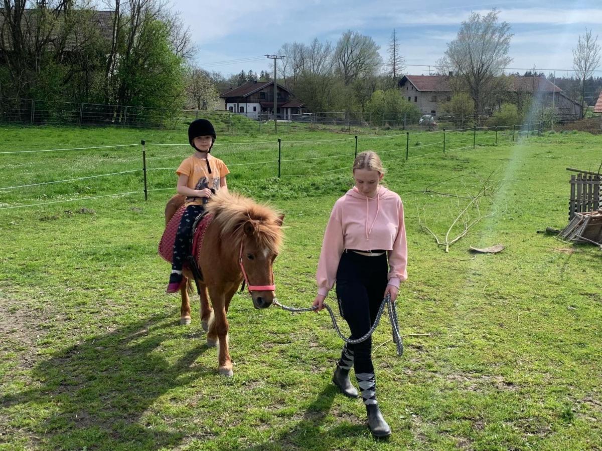 Ferienhaus Spielburg Altotting Bagian luar foto