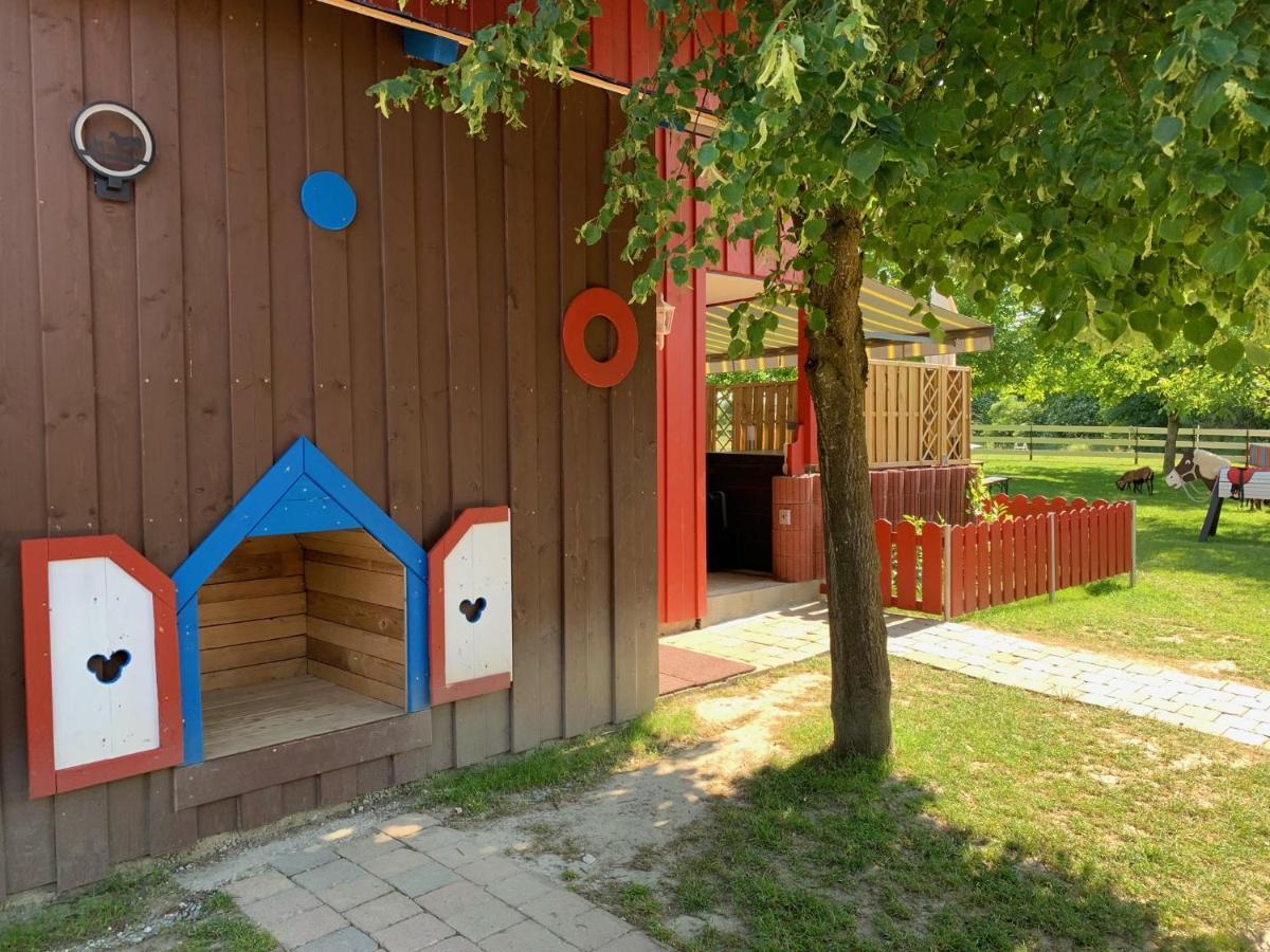 Ferienhaus Spielburg Altotting Bagian luar foto