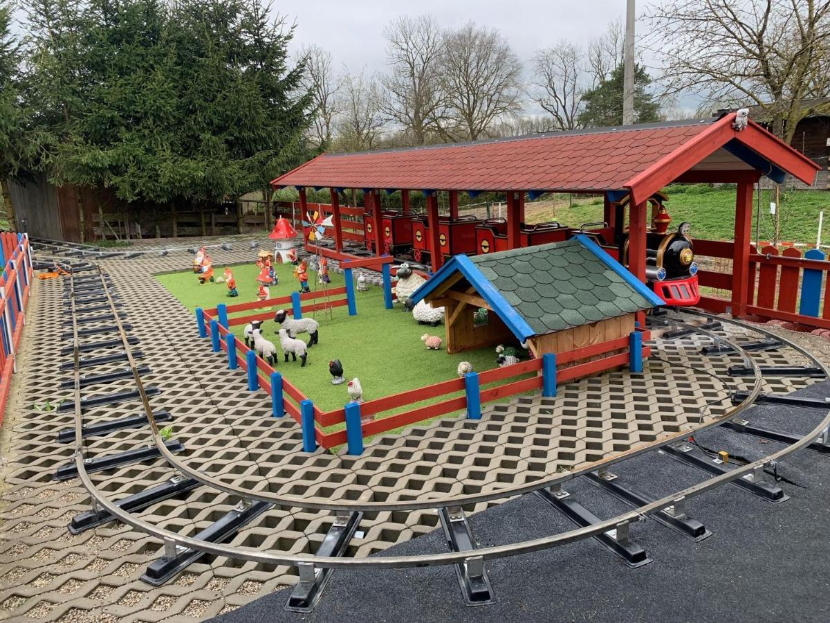 Ferienhaus Spielburg Altotting Bagian luar foto